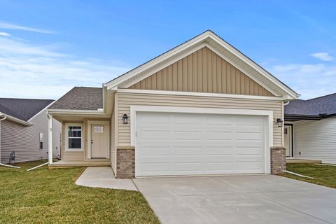 Photo of 3 Eric Court, Bloomington, IL 61705 (MLS # 12536124)