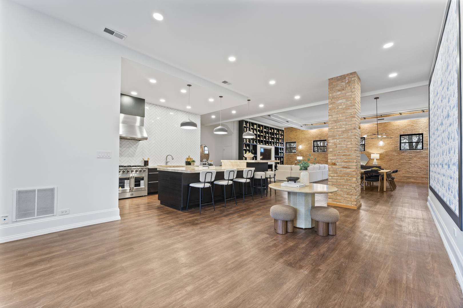 400 N Racine Avenue 108