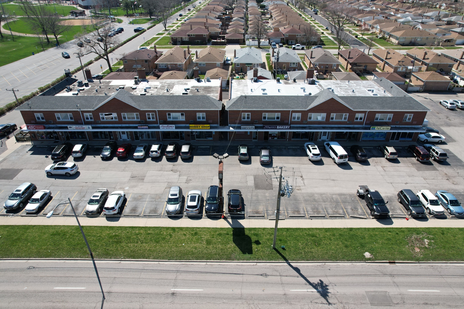 7701-7757 W Lawrence Avenue