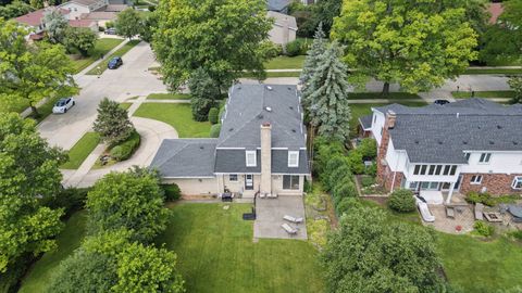 Tiny photo for 3856 Rutgers Lane, Northbrook, IL 60062 (MLS # 12697789)