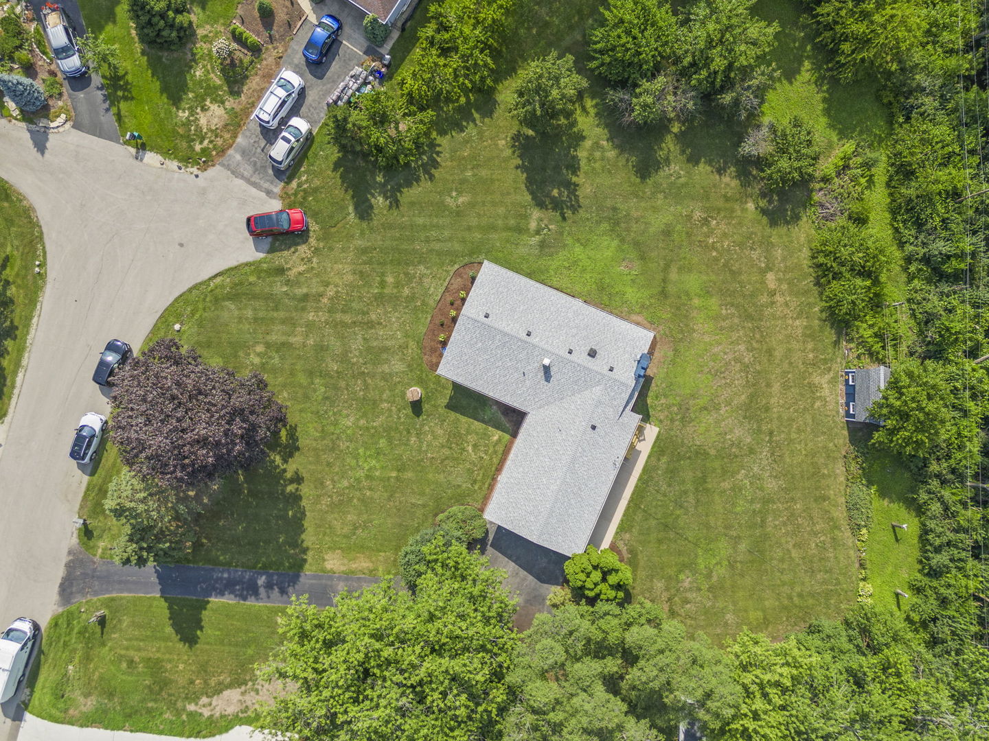 23W570 PINE Drive