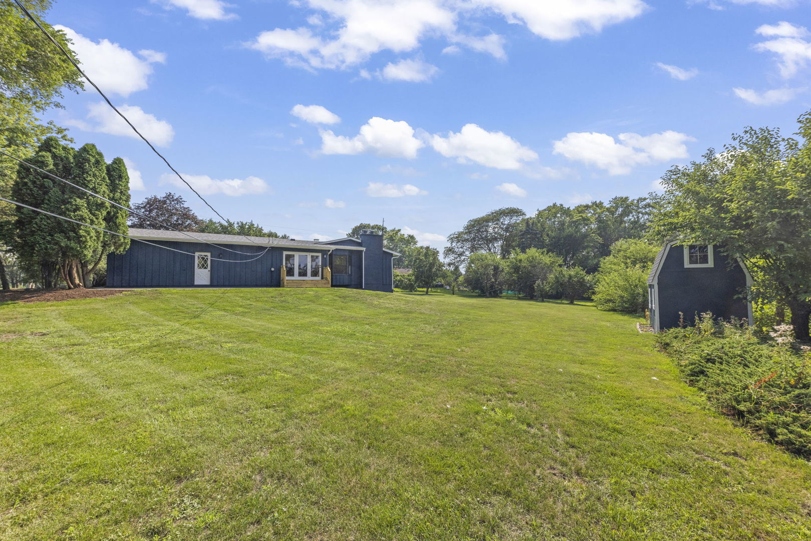23W570 PINE Drive