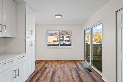 Tiny photo for 1024 Sussex Drive, Northbrook, IL 60062 (MLS # 12504474)