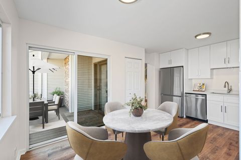 Tiny photo for 1024 Sussex Drive, Northbrook, IL 60062 (MLS # 12504474)