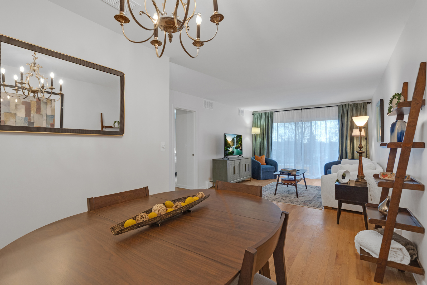 3746 N Central Avenue 3D