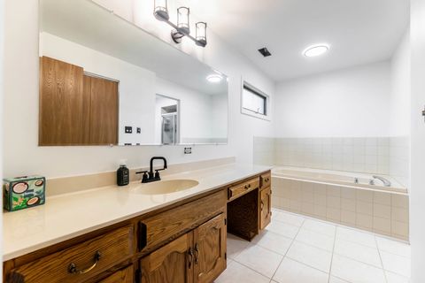 Tiny photo for 9840 Terrace Drive #E2, Palos Park, IL 60464 (MLS # 12615290)