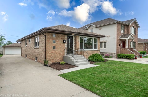 Tiny photo for 4404 N Opal Avenue, Norridge, IL 60706 (MLS # 12654440)