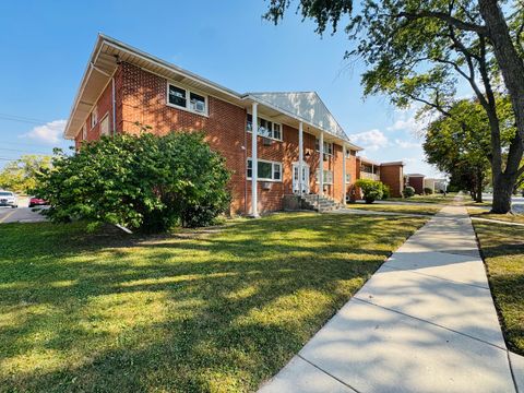 Photo of 1443 Homestead Street #1NW, La Grange Park, IL 60526 (MLS # 12164834) Photo of 1443 Homestead Street #1NW, La Grange Park, IL 60526 (MLS # 12164834)