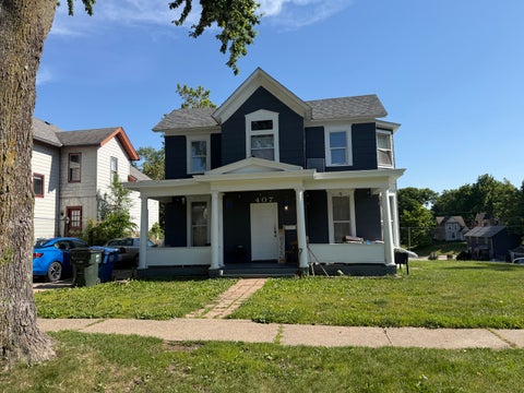 Photo of 407 E 14th Street, Davenport, IA 52803 (MLS # 12753895)