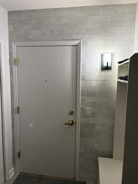 Tiny photo for 1349 E Washington Street #404, Des Plaines, IL 60016 (MLS # 12554387)