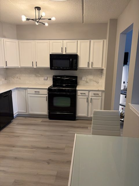 Tiny photo for 1349 E Washington Street #404, Des Plaines, IL 60016 (MLS # 12554387)