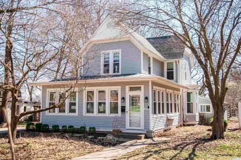 Photo of 2510 Kentucky Rd Rd, Quincy, IL 62301 (MLS # 12554730)