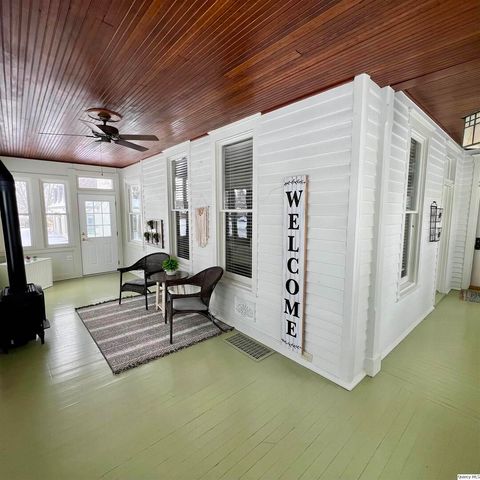 Tiny photo for 2510 Kentucky Rd Rd, Quincy, IL 62301 (MLS # 12554730)