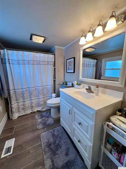 Tiny photo for 2510 Kentucky Rd Rd, Quincy, IL 62301 (MLS # 12554730)