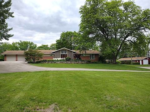Photo of 4910 Kilburn Avenue, Rockford, IL 61101 (MLS # 12520874)