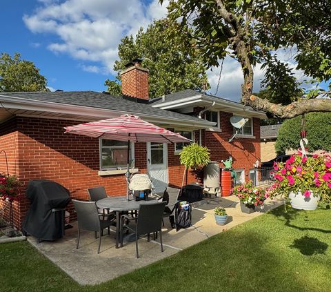 Tiny photo for 10551 Essex Street, Westchester, IL 60154 (MLS # 12542183)