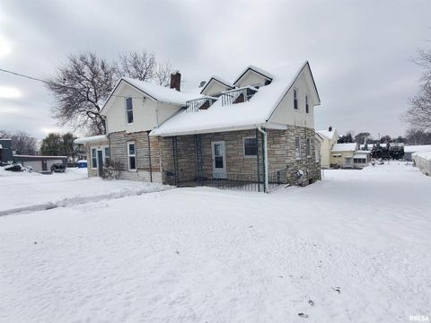 Tiny photo for 2760 12TH Street, Rock Island, IL 61201 (MLS # QC4269851)