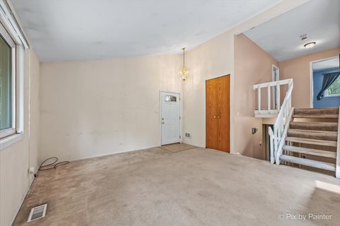 Tiny photo for 206 Troy Lane, Lombard, IL 60148 (MLS # 12465598)