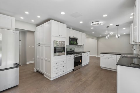 Tiny photo for 1208 Elizabeth Avenue, Naperville, IL 60540 (MLS # 12786163)