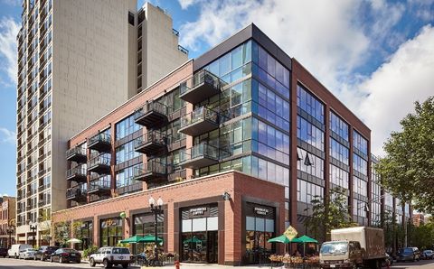 211 W Scott Street 508 Chicago IL 60610