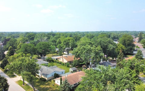 Tiny photo for 5 Wildwood Road, Elk Grove Village, IL 60007 (MLS # 12719775)