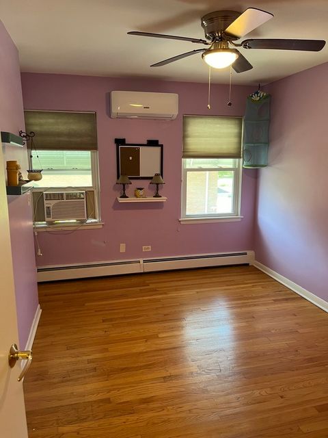 Tiny photo for 1018 E Oak Avenue, La Grange Park, IL 60526 (MLS # 12576947)