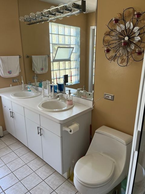 Tiny photo for 1018 E Oak Avenue, La Grange Park, IL 60526 (MLS # 12576947)