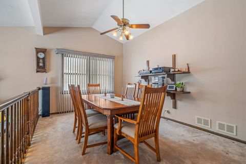 Tiny photo for 2439 N Windsor Drive, Arlington Heights, IL 60004 (MLS # 12558790)