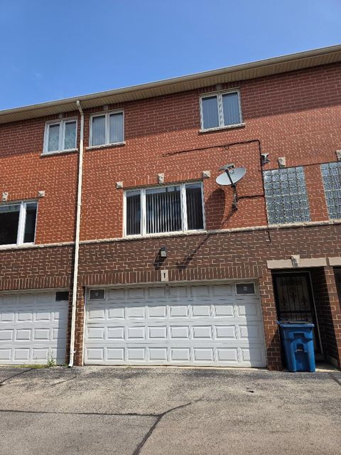 Tiny photo for 3400 S Wolcott Avenue #I, Chicago, IL 60608 (MLS # 12429946)