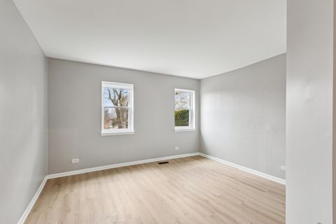 Tiny photo for 21688 W Ravine Drive, Lake Zurich, IL 60047 (MLS # 12539611)