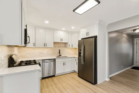 Tiny photo for 21688 W Ravine Drive, Lake Zurich, IL 60047 (MLS # 12539611)