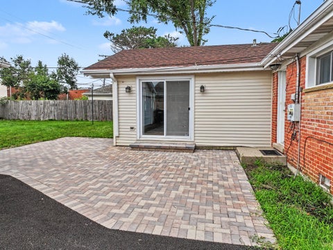 Tiny photo for 270 N Linden Avenue, Palatine, IL 60074 (MLS # 12727568)