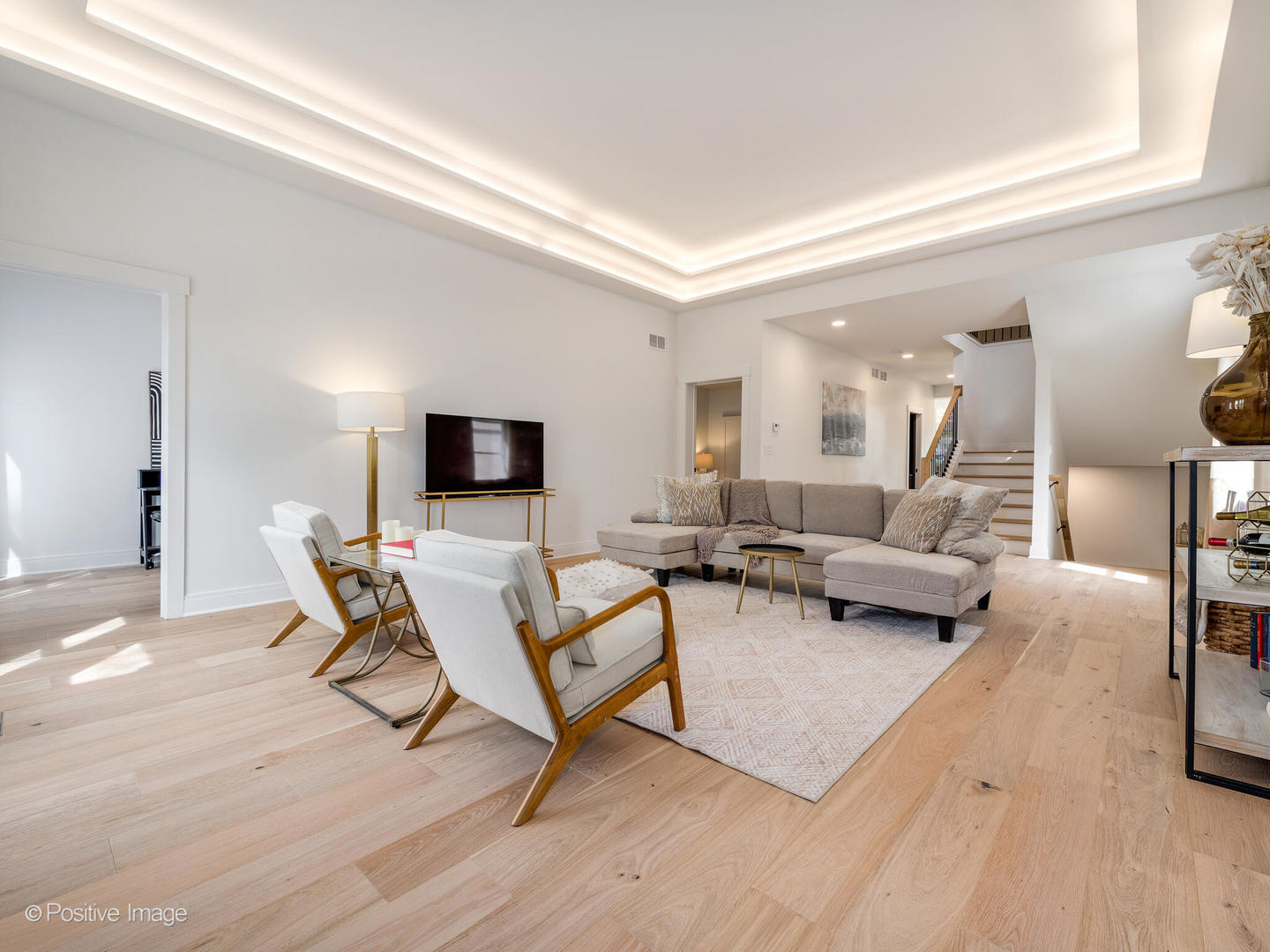 2206 W 107th Place