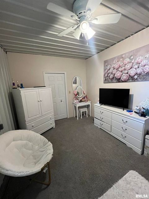 Tiny photo for 309 Coxspur Road, Zeigler, IL 62999 (MLS # EB459124)