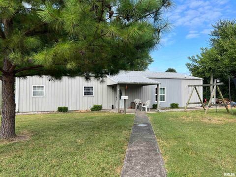 Photo of 309 Coxspur Road, Zeigler, IL 62999 (MLS # EB459124)