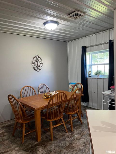 Tiny photo for 309 Coxspur Road, Zeigler, IL 62999 (MLS # EB459124)