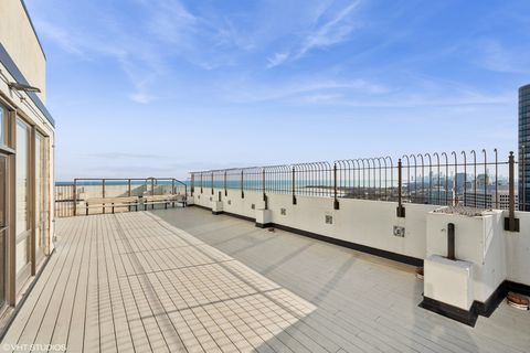 Tiny photo for 5455 N SHERIDAN Road #3115, Chicago, IL 60640 (MLS # 12470057)