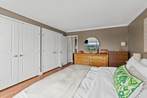 Tiny photo for 5455 N SHERIDAN Road #3115, Chicago, IL 60640 (MLS # 12470057)