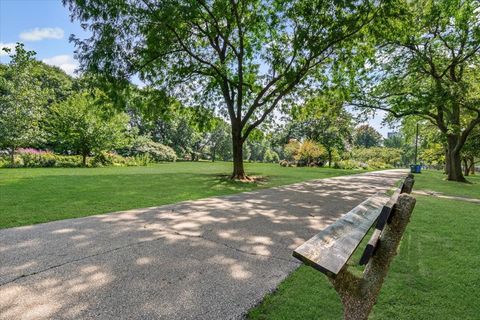 Tiny photo for 5455 N SHERIDAN Road #3115, Chicago, IL 60640 (MLS # 12470057)