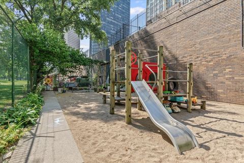 Tiny photo for 5455 N SHERIDAN Road #3115, Chicago, IL 60640 (MLS # 12470057)