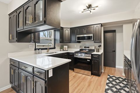 Tiny photo for 15944 School Street, South Holland, IL 60473 (MLS # 12537325)