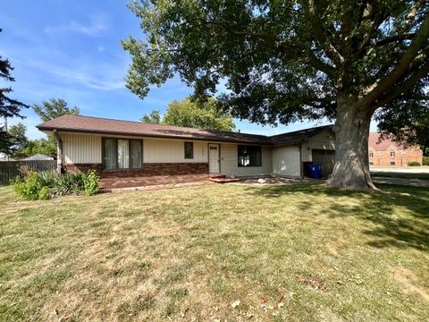 Photo of 103 N Lincoln Street, Thomasboro, IL 61878 (MLS # 12466635) Photo of 103 N Lincoln Street, Thomasboro, IL 61878 (MLS # 12466635)