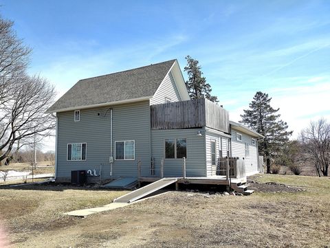 Photo of 8806 Trask Bridge Road, Rockford, IL 61101 (MLS # 12597986)