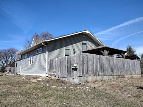 Tiny photo for 8806 Trask Bridge Road, Rockford, IL 61101 (MLS # 12597986)