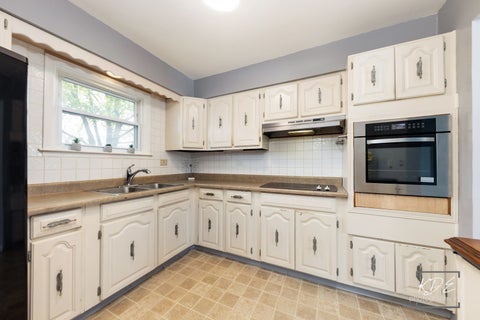 Tiny photo for 5385 Westview Lane, Lisle, IL 60532 (MLS # 12627366)