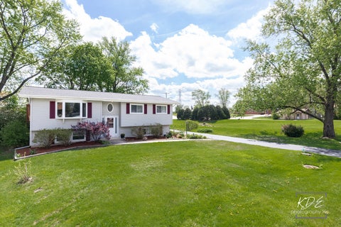Tiny photo for 5385 Westview Lane, Lisle, IL 60532 (MLS # 12627366)