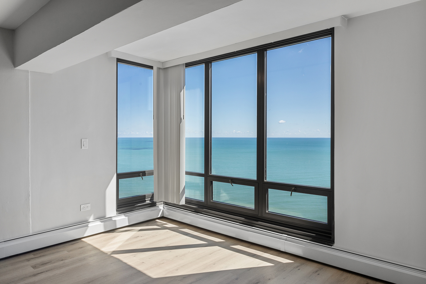 6166 N Sheridan Road 18F