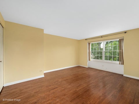 Tiny photo for 2S663 Avenue Normandy East, Oak Brook, IL 60523 (MLS # 12757362)