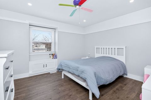 Tiny photo for 1542 Castlewood Drive, Wheaton, IL 60189 (MLS # 12581014)