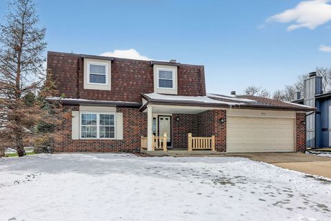 Photo of 1542 Castlewood Drive, Wheaton, IL 60189 (MLS # 12581014)